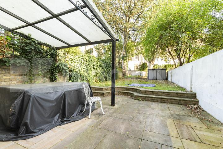 Luxury 2 bed with home office split over 2 floors with garden in a period house  Morton Road, De Beauvoir Town